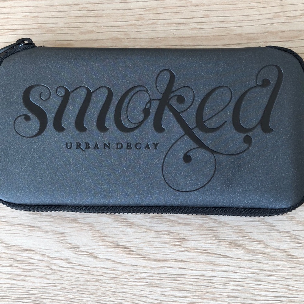Urban decay smoked palette